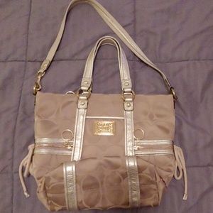 Old school coach handbag